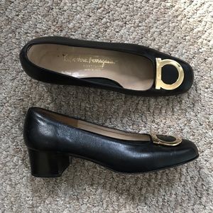 Salvatore Ferragamo Gancini Pumps